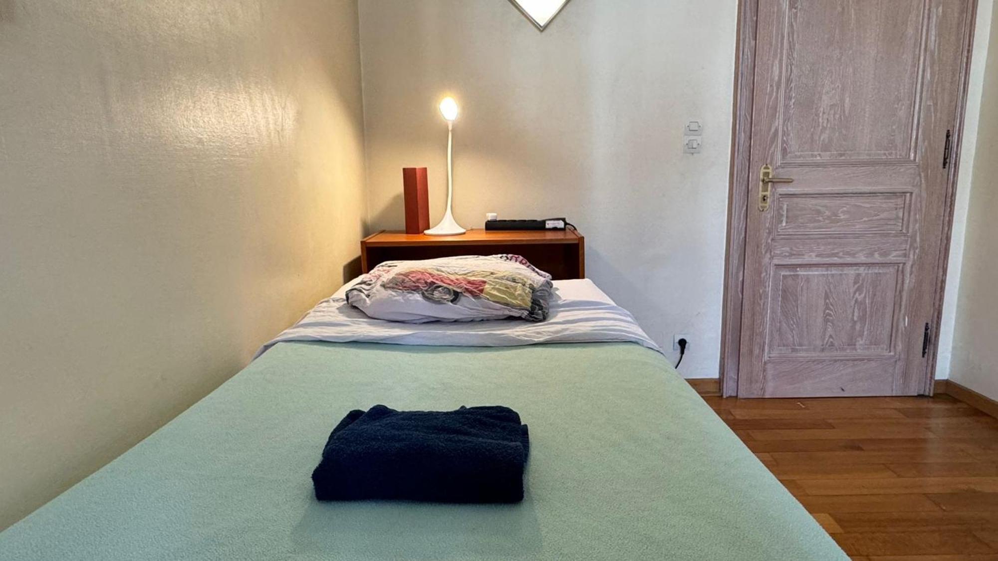 Brant Academy Petite France Hostel Strasbourg Room photo